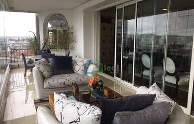 Imagem: O apartamento possui 3 Dormitórios, 5 Banheiros, 5 Vagas na