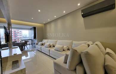 Imagem: O apartamento possui 3 Dormitórios, 4 Banheiros, 2 Vagas na