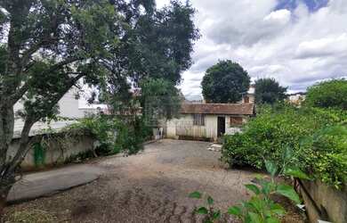 Imagem: O terreno possui 375m² de Área e está localizado em Maria