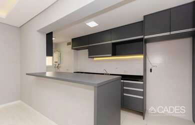 Imagem: O apartamento possui 3 Dormitórios, 2 Banheiros, 2 Vagas na