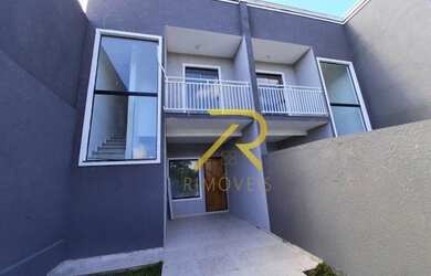 Imagem: A casa possui 2 Dormitórios, 1 Banheiro, 2 Vagas na garagem