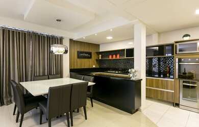 Imagem: A casa em condomínio possui 3 Dormitórios, 4 Banheiros, 3