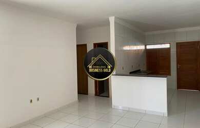 Imagem: A casa possui 2 Dormitórios, 1 Banheiro, 1 Vaga na garagem