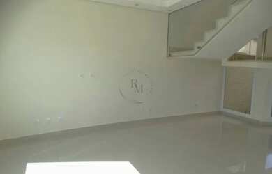 Imagem 2: Sobrado à venda ou Locação no condomínio Golden Park em Hortolândia/SP