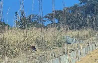 Imagem: O terreno possui 400m² de Área e está localizado em Setor