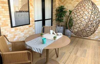 Imagem: O apartamento possui 4 Dormitórios, 2 Banheiros, 3 Vagas na