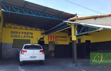 Imagem: O depósito possui 2 Vagas na garagem e 140m² de Área e está