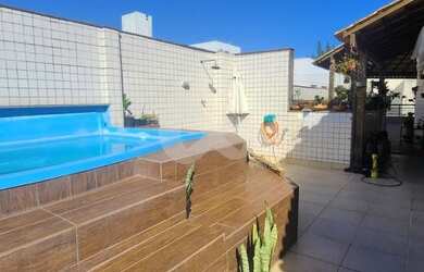 Imagem: O apartamento na cobertura possui 3 Dormitórios, 2 Banheiros