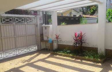 Imagem: A casa possui 2 Dormitórios, 3 Banheiros, 2 Vagas na garagem