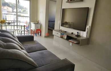 Imagem: O apartamento possui 2 Dormitórios, 1 Banheiro, 1 Vaga na garagem