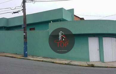 Imagem: A casa possui 2 Dormitórios, 2 Banheiros, 2 Vagas na garagem