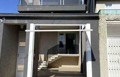 Imagem: A casa possui 3 Dormitórios, 4 Banheiros e 153m² de Área