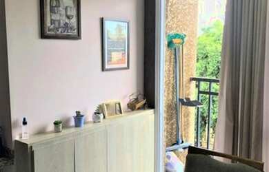 Imagem: O apartamento possui 2 Dormitórios, 1 Banheiro, 1 Vaga na garagem