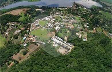 Imagem: O terreno possui 2.000m² de Área e está localizado em Jardim