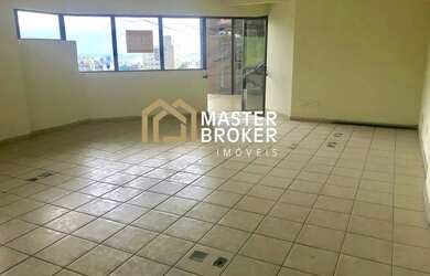 Imagem: O depósito possui 1 Vaga na garagem e 265m² de Área e está