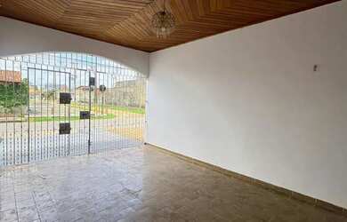 Imagem 15: CASA NA CIDADE NOVA 6. Varanda, Área de serviço, 200m² de Áreae2 Banheiros