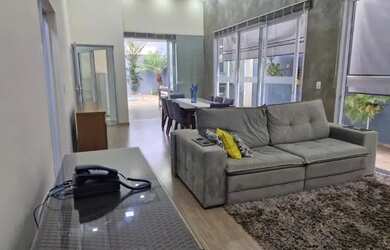 Imagem: A casa em condomínio possui 3 Dormitórios, 3 Banheiros, 4