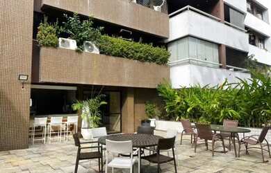 Imagem: O apartamento possui 4 Dormitórios, 4 Banheiros, 2 Vagas na