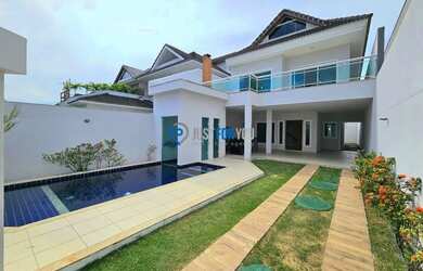 Imagem: A casa em condomínio possui 4 Dormitórios, 5 Banheiros, 4