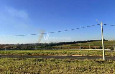 Imagem: O terreno à venda possui 200m² de Área e está localizado