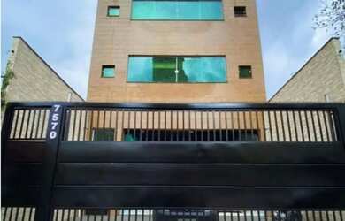 Imagem: O depósito possui 4 Vagas na garagem, 608m² de Área e está