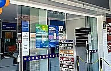 Imagem: O depósito e está localizado em Centro, Betim à venda por