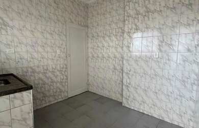 Imagem 6: 02 dosm na Av Afonso Pena prox. ao canal 4 em Santos/SP