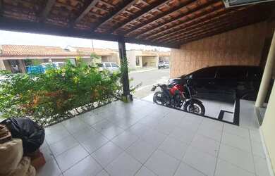 Imagem: A casa em condomínio possui 2 Dormitórios, 2 Banheiros, 2