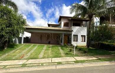 Imagem: A casa em condomínio possui 3 Dormitórios, 5 Banheiros, 5