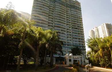 Imagem: O apartamento possui 3 Dormitórios, 3 Banheiros, 2 Vagas na