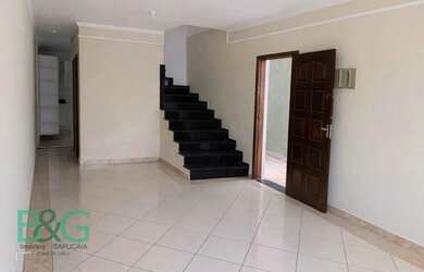 Imagem: A casa possui 3 Dormitórios, 3 Banheiros, 2 Vagas na garagem