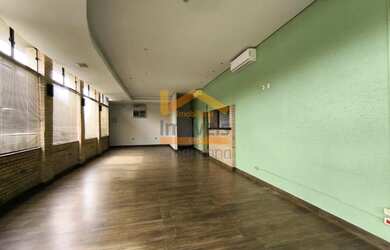 Imagem: O depósito possui 247m² de Área e está localizado em Chácara