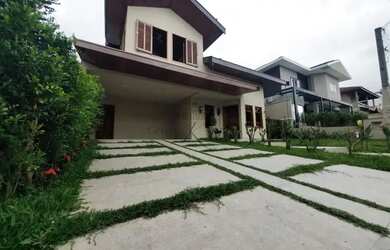 Imagem: A casa em condomínio possui 3 Dormitórios, 5 Banheiros, 4