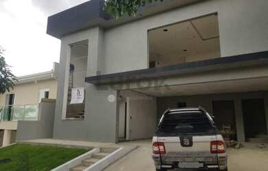 Imagem: A casa em condomínio possui 3 Dormitórios, 4 Banheiros, 2