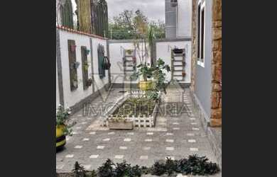 Imagem 3: Ótima residência duplex, localizado próximo a pista de skate. Ac financ