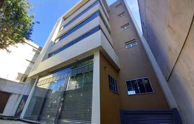 Imagem: O depósito possui 1 Vaga na garagem, 73m² de Área e está