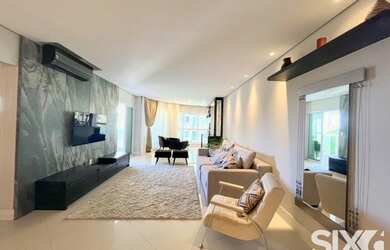 Imagem: O apartamento possui 4 Dormitórios, 3 Banheiros, 5 Vagas na