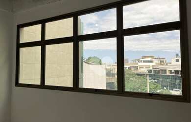 Imagem: O depósito possui 1 Vaga na garagem, 85m² de Área e está