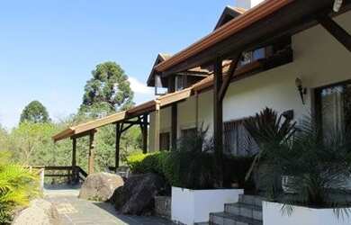 Imagem: A chácara possui 735m² de Área e está localizado em Estação