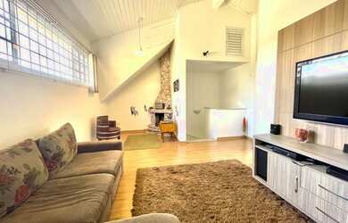 Imagem: A casa em condomínio possui 4 Dormitórios, 4 Banheiros, 3