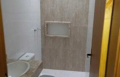 Imagem: A casa possui 3 Dormitórios, 3 Banheiros, 3 Vagas na garagem