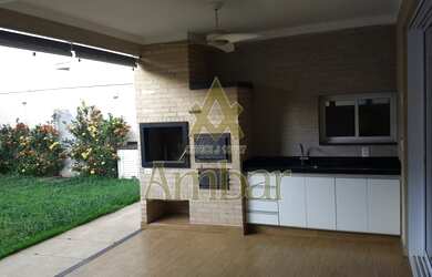 Imagem: A casa possui 3 Dormitórios, 3 Banheiros, 2 Vagas na garagem