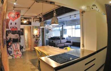 Imagem 1: Contemporâneo. Imóvel mobiliado, Ar-condicionado, Guarda roupae140m²...