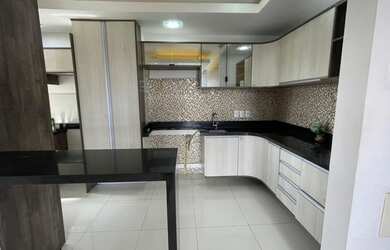 Imagem: O apartamento possui 3 Dormitórios, 2 Banheiros, 2 Vagas na