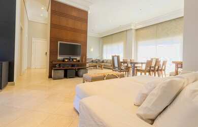 Imagem: O apartamento na cobertura possui 4 Dormitórios, 5 Banheiros