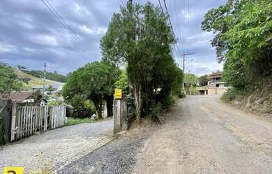 Imagem: O terreno possui 692m² de Área e está localizado em Velha