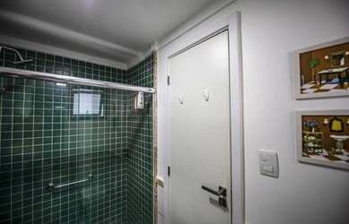 Imagem 2: AC-EXCELENTE CASA. Ar-condicionado, 245m² de Área, 5 Vagas na garageme3...