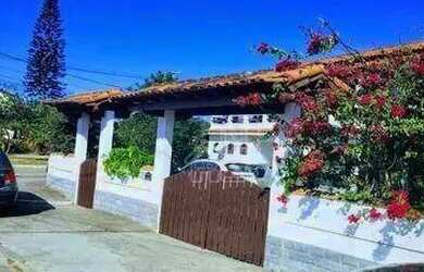 Imagem: A casa possui 5 Dormitórios, 5 Banheiros, 5 Vagas na garagem