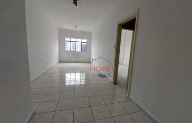 Imagem: O apartamento possui 1 Dormitório, 2 Banheiros, 1 Vaga na garagem