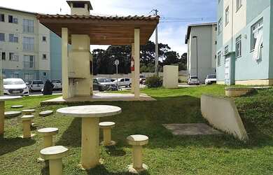 Imagem: O apartamento possui 2 Dormitórios, 1 Banheiro, 1 Vaga na garagem